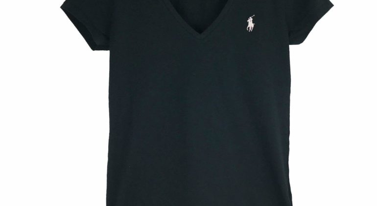 ラルフローレンのVネックTシャツ
